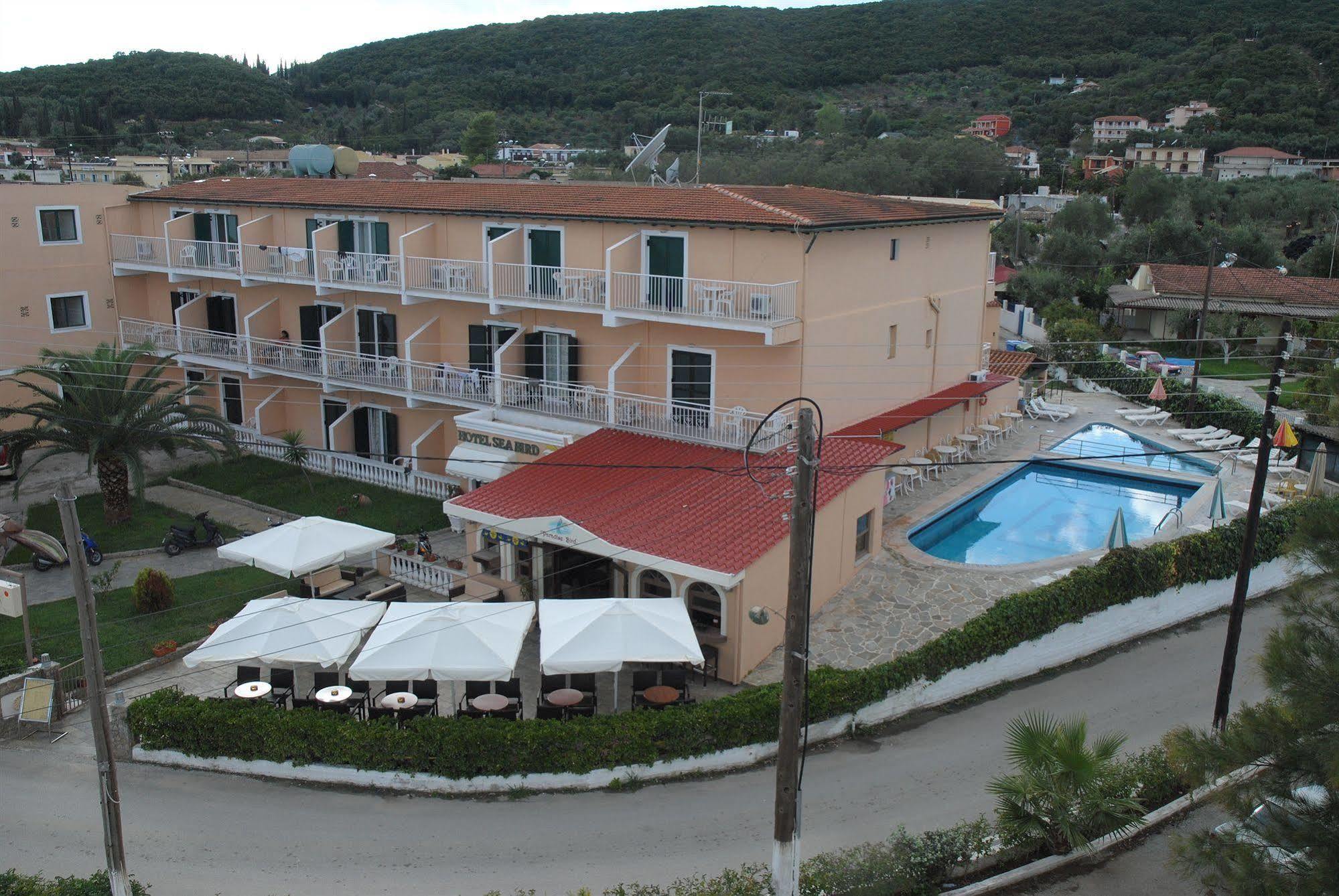 Seabird Hotel Moraitika Exteriör bild